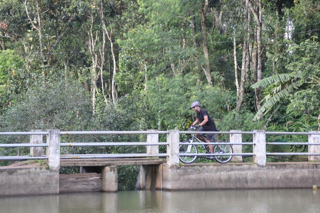 Beaumont Plantation Retreat Hotel Thekkady Bagian luar foto